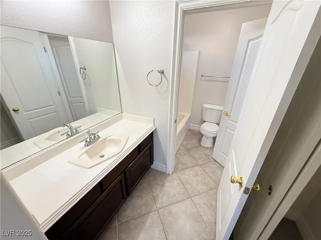 $2,200 | 2162 HAYPENNY Court, Las Vegas, NV 89123