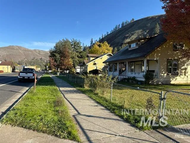$369,400 | 217 Main Street, Kooskia, ID 83539