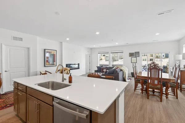 $569,900 | 14710 105th Circle North, Maple Grove, MN 55369