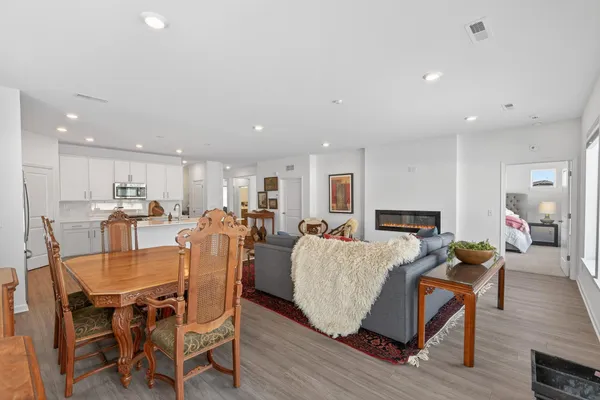 $569,900 | 14710 105th Circle North, Maple Grove, MN 55369