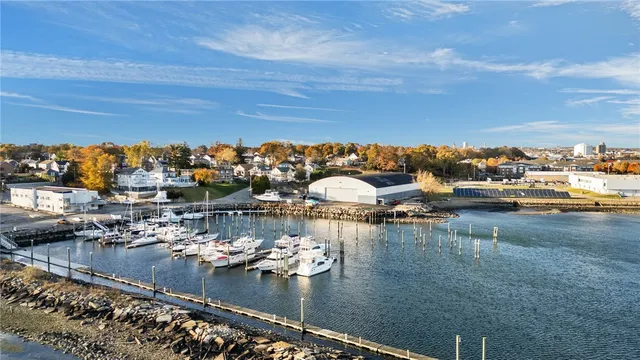 $1,900 | 67 Armington Street, Cranston, RI 02905