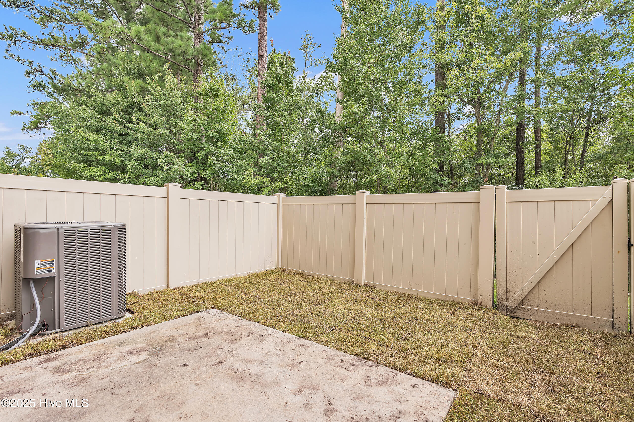 409 Sullivan Loop Road Midway Park, NC 28544 - Photo 22 of 23 Gallery Image 22