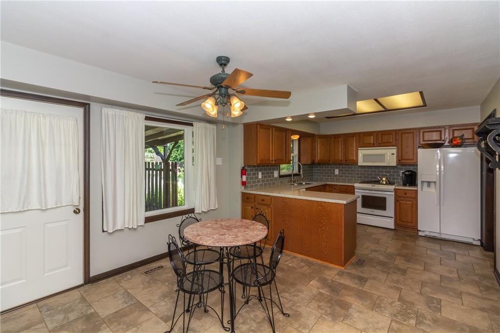 620 Jackson Road Greenwood, IN 46142 - Photo 8 of 26 Gallery Image 8