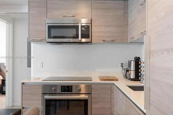 $3,300 | 1300 South Miami Avenue, Unit 2807, Miami, FL 33130