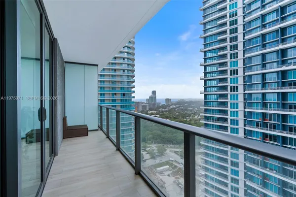 $3,300 | 1300 South Miami Avenue, Unit 2807, Miami, FL 33130
