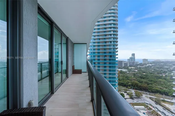 $3,300 | 1300 South Miami Avenue, Unit 2807, Miami, FL 33130