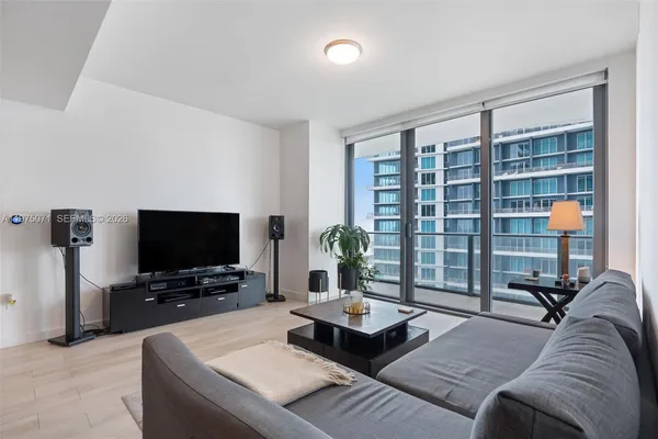 $3,300 | 1300 South Miami Avenue, Unit 2807, Miami, FL 33130