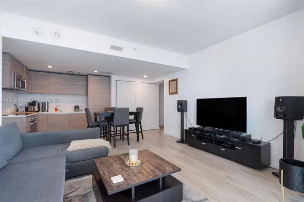 $3,300 | 1300 South Miami Avenue, Unit 2807, Miami, FL 33130