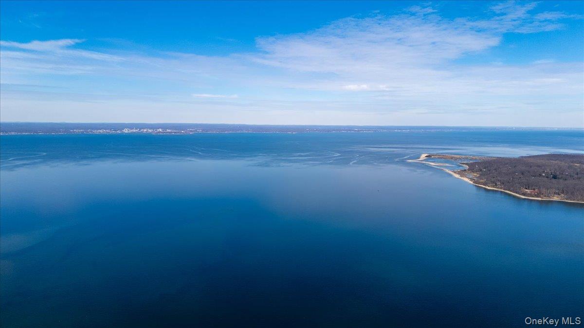 224 Centre Island Road Centre Island, NY 11771 - Photo 11 of 48