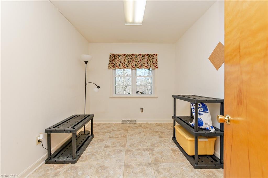 685 Inwood Road Asheboro, NC 27205 - Photo 18 of 31 Gallery Image 18