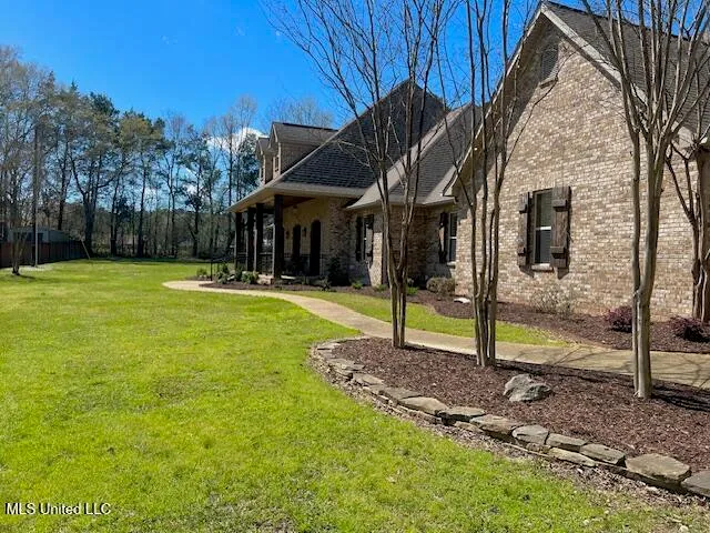 $609,000 | 210 White Street, Florence, MS 39073