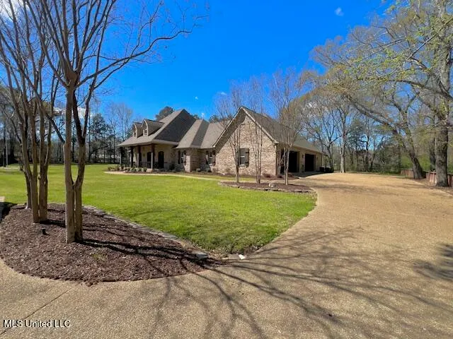 $609,000 | 210 White Street, Florence, MS 39073