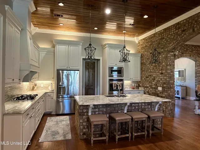 $609,000 | 210 White Street, Florence, MS 39073