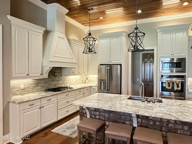 $609,000 | 210 White Street, Florence, MS 39073