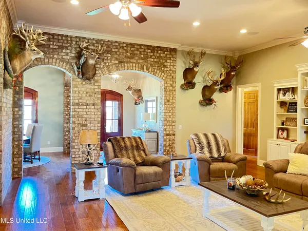 $599,000 | 210 White Street, Florence, MS 39073