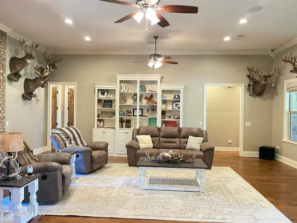 $599,000 | 210 White Street, Florence, MS 39073