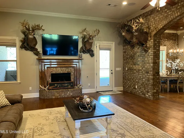 $609,000 | 210 White Street, Florence, MS 39073