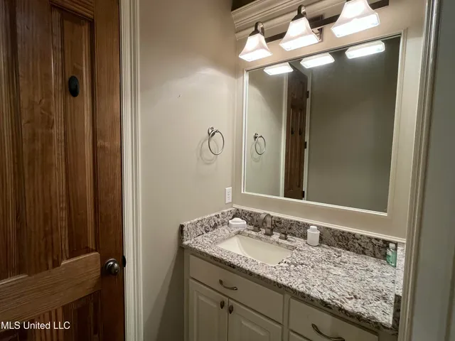 $609,000 | 210 White Street, Florence, MS 39073