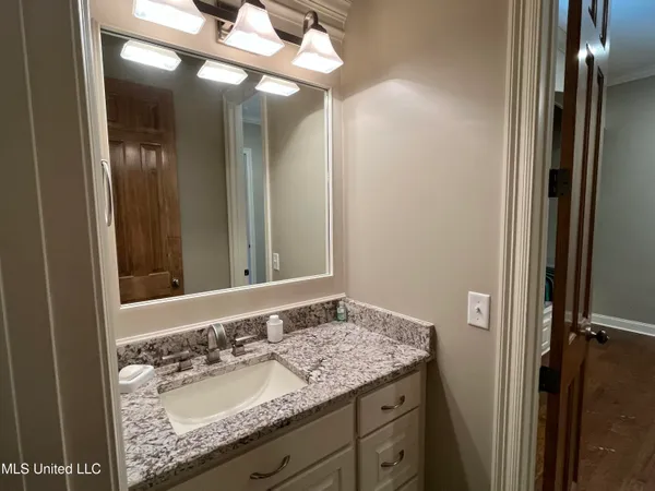 $599,000 | 210 White Street, Florence, MS 39073