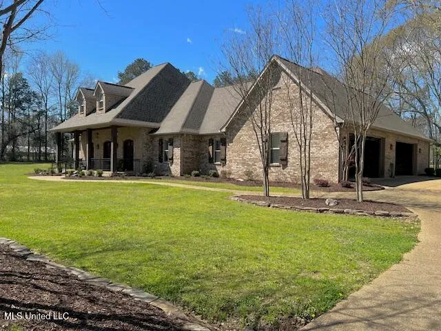 $609,000 | 210 White Street, Florence, MS 39073