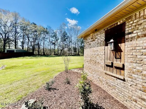 $599,000 | 210 White Street, Florence, MS 39073