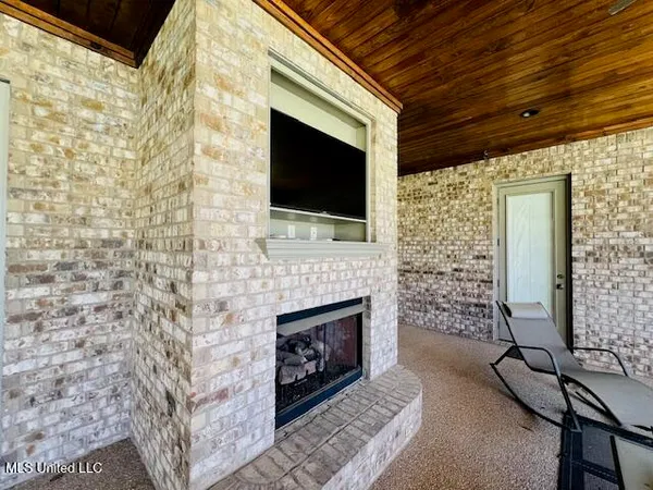 $599,000 | 210 White Street, Florence, MS 39073