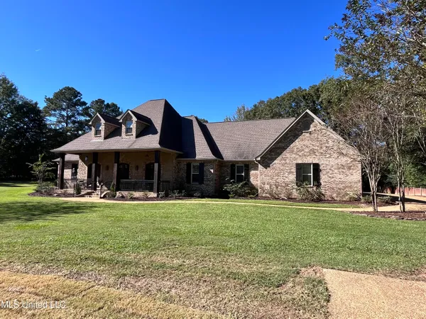 $599,000 | 210 White Street, Florence, MS 39073
