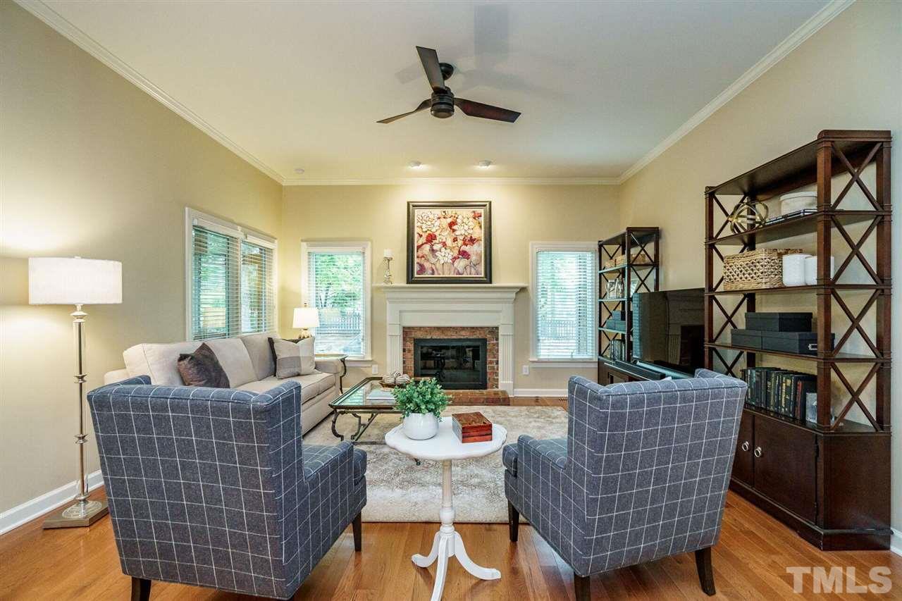 3304 Glade Spring Court Raleigh, NC 27612 - Photo 4 of 27