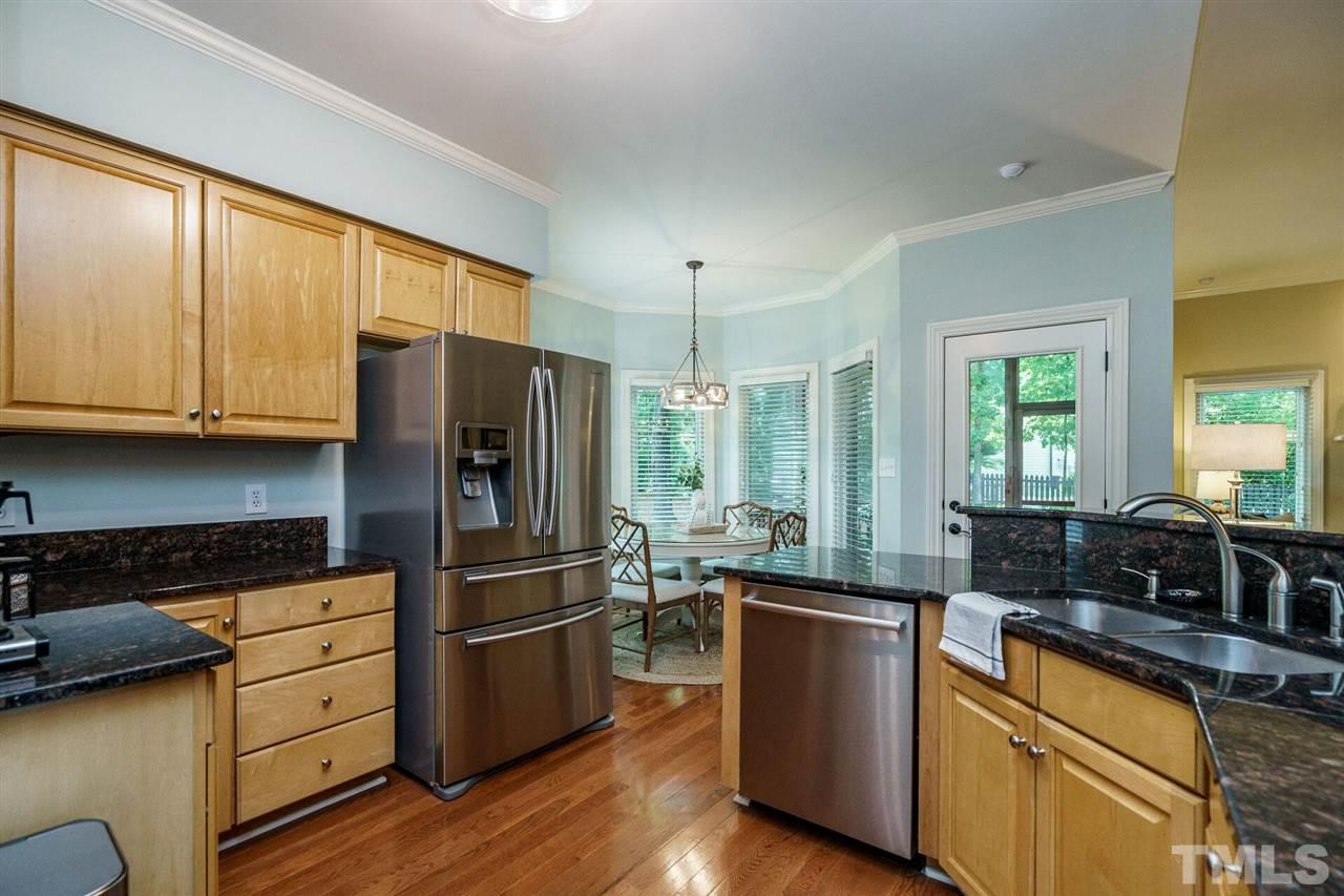 3304 Glade Spring Court Raleigh, NC 27612 - Photo 7 of 27