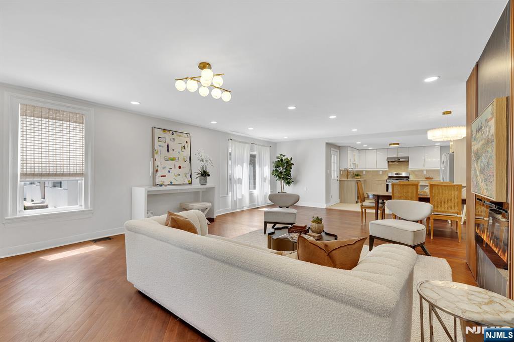 25 Riverview Avenue Rutherford, NJ 07070 - Photo 8 of 50