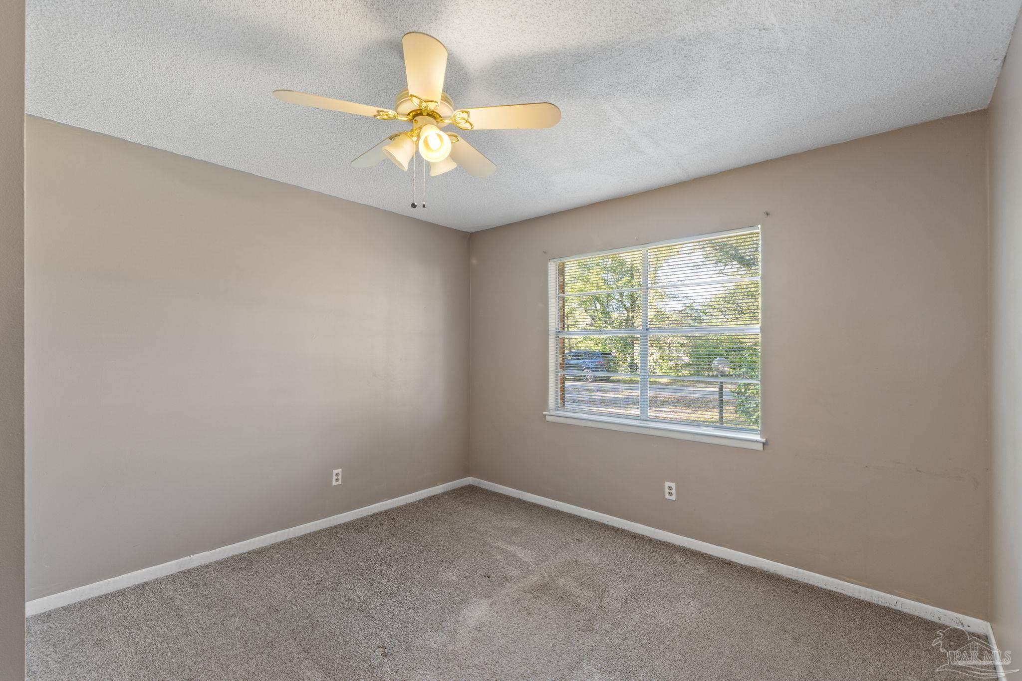 1811 Dewrell Square Pensacola, FL 32504 - Photo 18 of 27