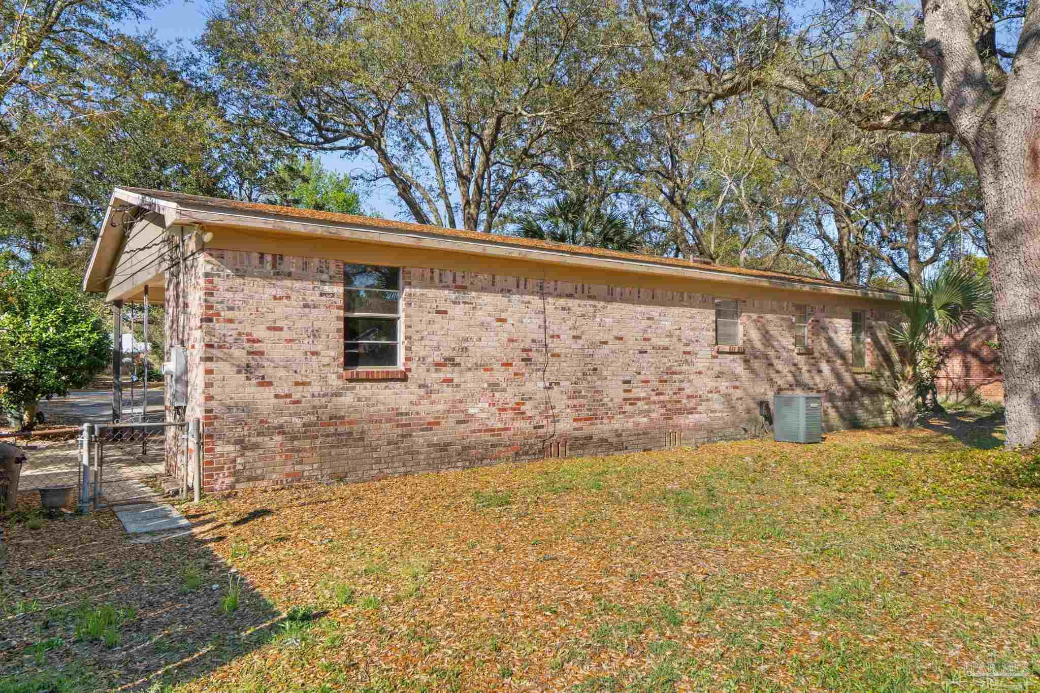 1811 Dewrell Square Pensacola, FL 32504 - Photo 24 of 27