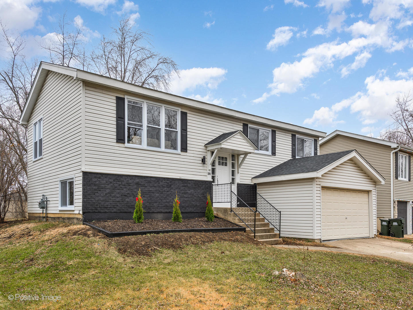 504 West Briarcliff Road Bolingbrook, IL 60440 - Photo 1 of 22