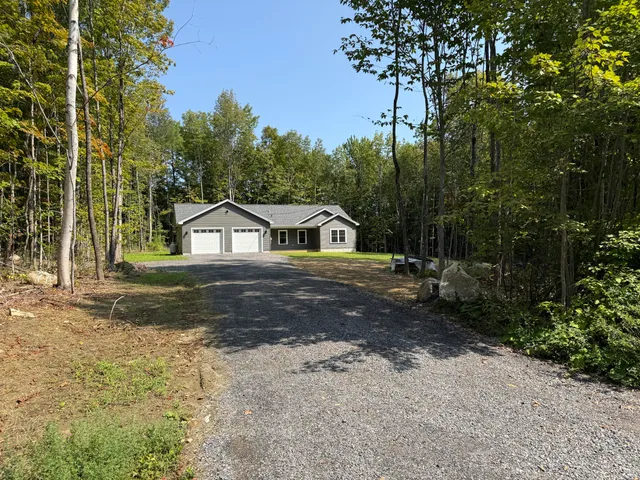 $424,900 | 22 Lindsay Way, Sidney, ME 04330