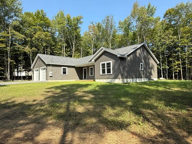 $424,900 | 22 Lindsay Way, Sidney, ME 04330
