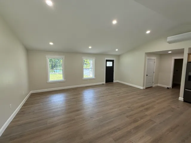 $424,900 | 22 Lindsay Way, Sidney, ME 04330