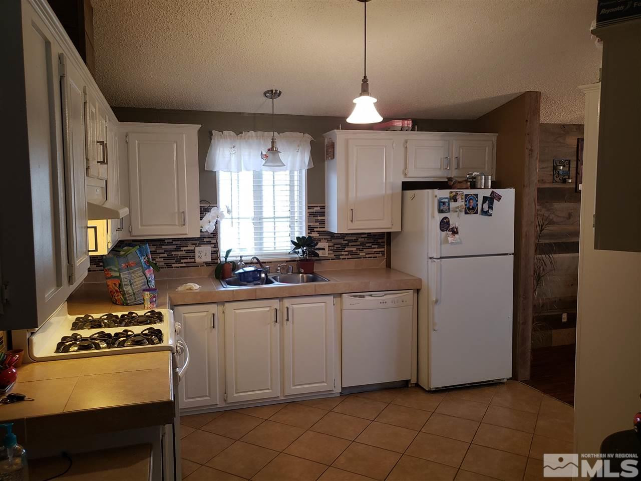 1575 Newport Lane Reno, NV 89506 - Photo 8 of 16 Photo 8