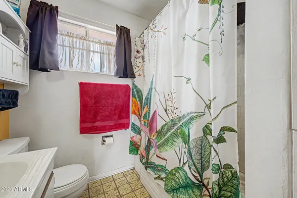 $320,000 | 2125 West 2nd Street, Mesa, AZ 85201