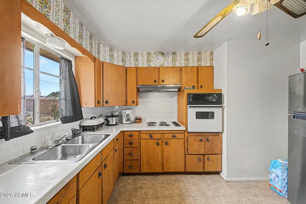 $320,000 | 2125 West 2nd Street, Mesa, AZ 85201