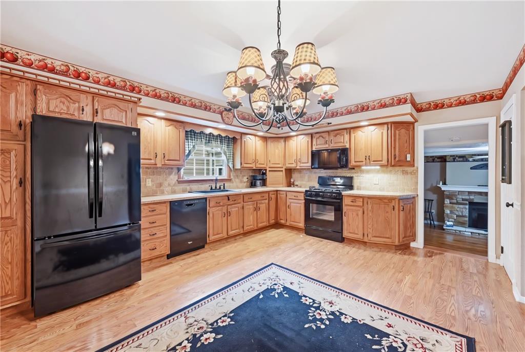 3760 Morefield Road Hermitage, PA 16148 - Photo 9 of 50 Gallery Image 9