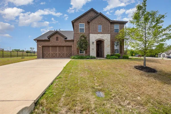 $475,000 | 3933 Clearwater Lane, Nevada, TX 75173