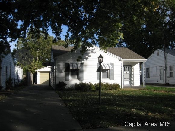 2060 North 21st Street Springfield, IL 62702 - Photo 1 of 5