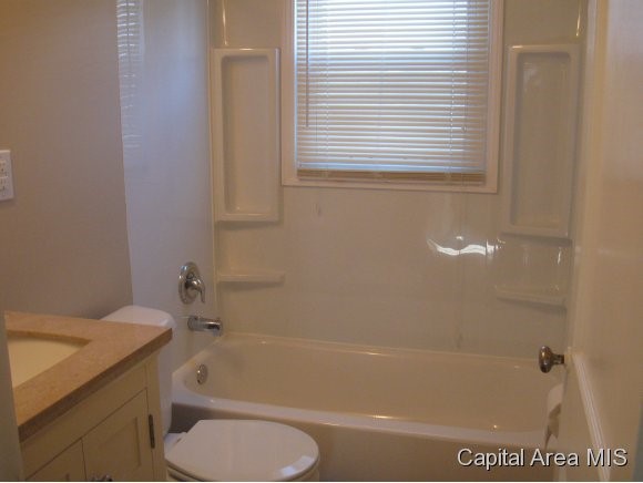 2060 North 21st Street Springfield, IL 62702 - Photo 4 of 5
