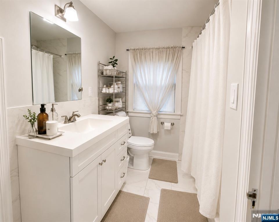 578 Hillside Street, Unit 2 Ridgefield, NJ 07657 - Photo 15 of 20