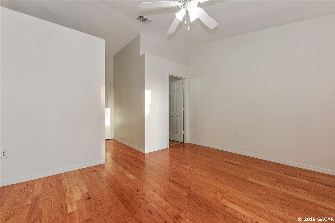 3970 Southwest 20th Avenue, Unit 902 Gainesville, FL 32607 - Photo 10 of 14 Gallery Image 10