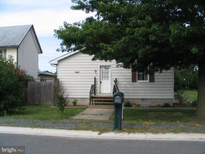 208 Oriole Avenue Ridgely, MD 21660 - Photo 3 of 11 Exterior #3