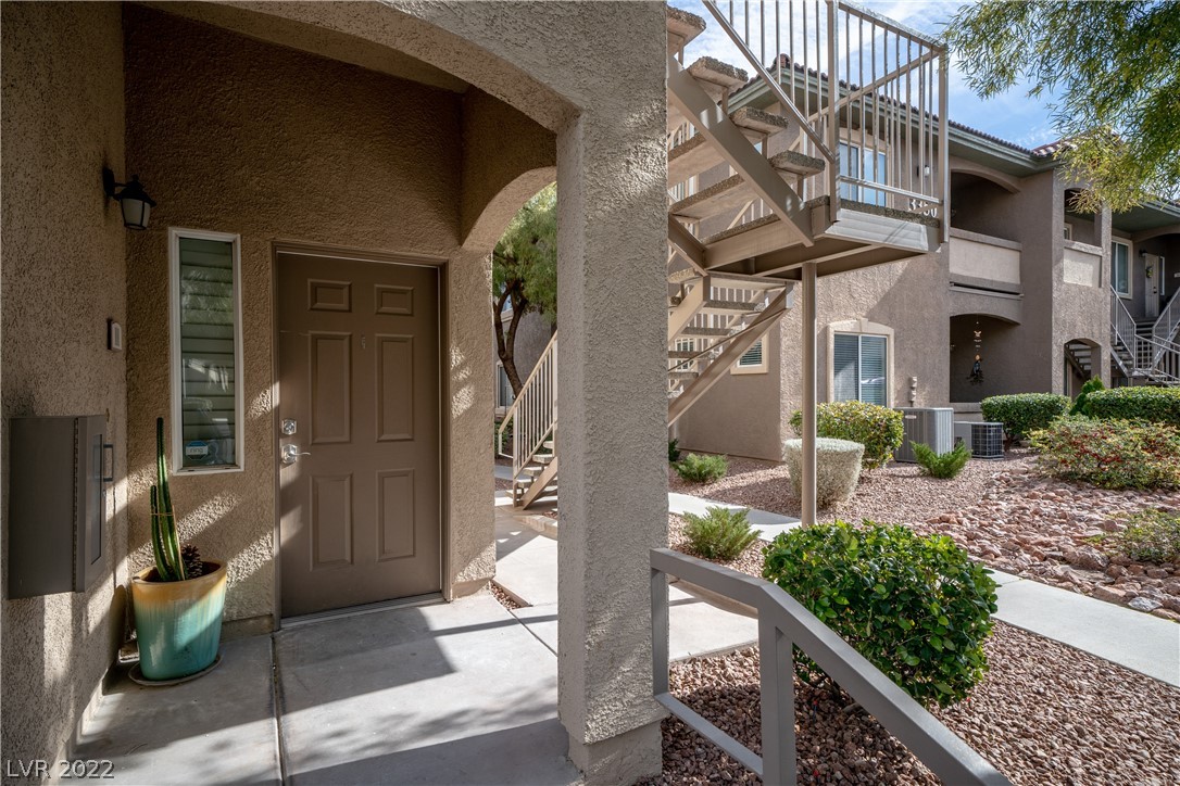 3360 Cactus Shadow Street, Unit 101 Las Vegas, NV 89129 - Photo 4 of 26