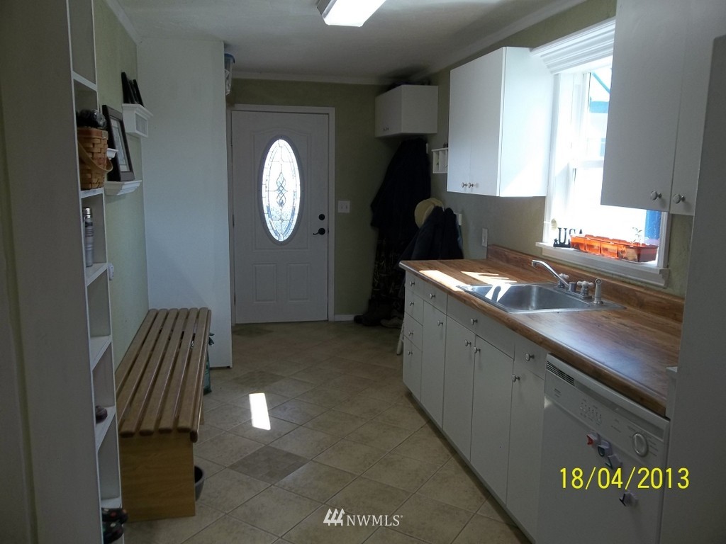 6453 D 2nd Road Northeast Moses Lake, WA 98837 - Photo 11 of 15
