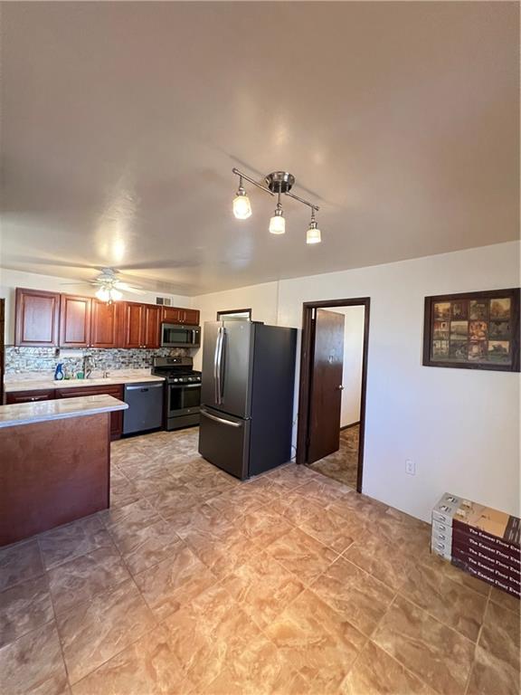 145 Locust Street Beaver, PA 15009 - Photo 5 of 28