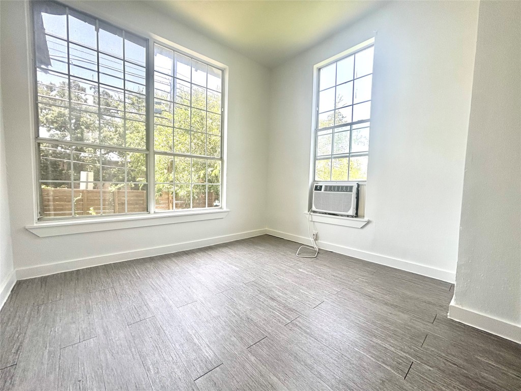 2410 East 12th Street Austin, TX 78702 - Photo 11 of 17 2nd Bedroom